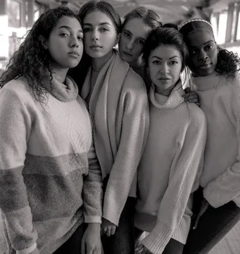 彩讯解读达人头像